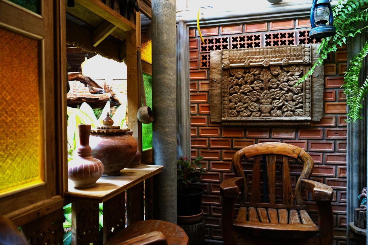 Baanthep Antique Homestay Phrae Exteriör bild