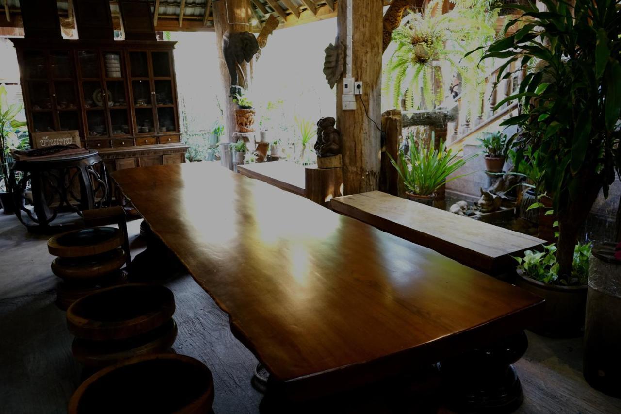 Baanthep Antique Homestay Phrae Exteriör bild